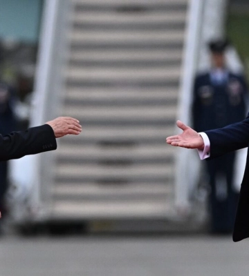 Помічник Путіна повідомив про його розмову з Трампом
