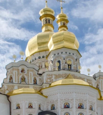 В Харькове спасали картины после атаки РФ на музей