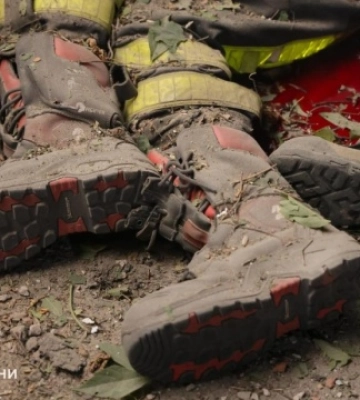 У Харкові ворог атакував рятувальників, які гасили пожежу - п’ятеро загиблих