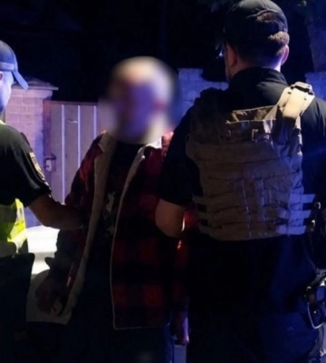 Стріляв у бік перехожих посеред вулиці: в Ірпені затримали 47-річного чоловіка