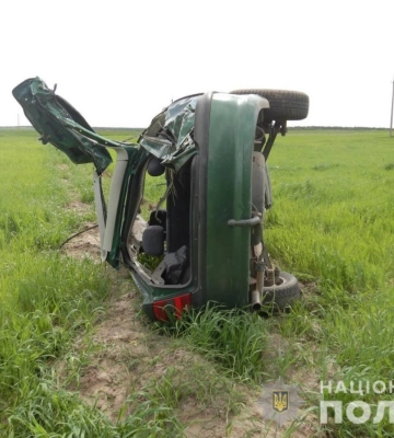 Авто злетіло у кювет і перекинулося: на Волині – смертельна ДТП