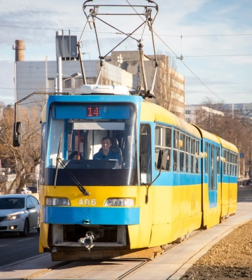 Через удар по Києву змінено рух громадського транспорту: які маршрути курсують інакше