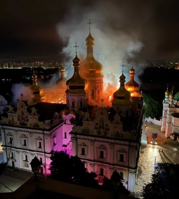 У Лаврі внаслідок нічної атаки РФ пошкоджено п’ять пам'яток національного значення – директор заповідника