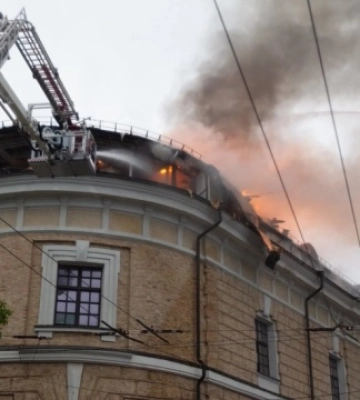 У Києві внаслідок російської атаки спалахнули 26 пожеж