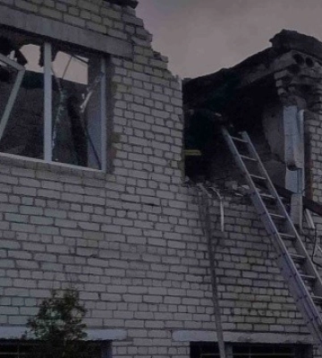 У Сумах вночі росіяни поцілили «Шахедом» по багатоповерхівці, троє людей поранені