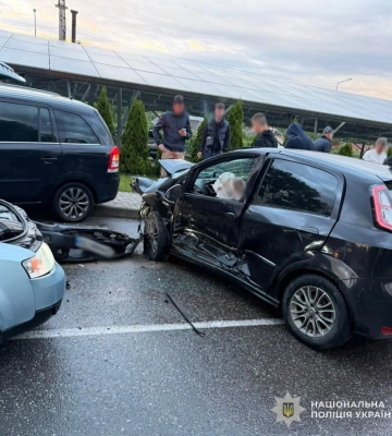 У Моршині в ДТП зіткнулися три авто: троє людей травмовані, поліція з’ясовує обставини