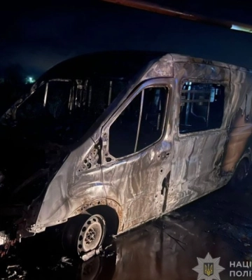 На Одещині військовослужбовець в СЗЧ підпалив авто ЗСУ