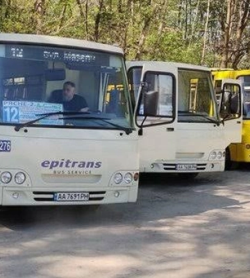 Від сьогодні у Львові скоротять кількість автобусів на низці маршрутів: які зміни чекають пасажирів