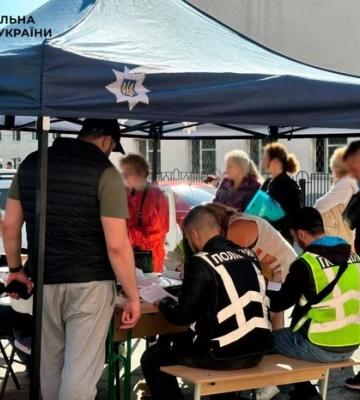 У Києві розгорнуто штаби для допомоги постраждалим від обстрілу: адреси