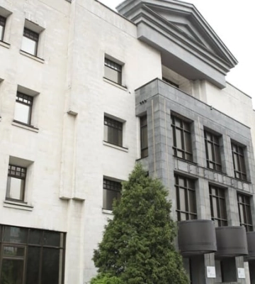 Здание ВАКС в Киеве получило повреждения в результате атаки РФ