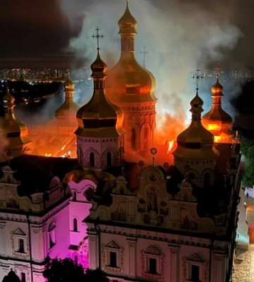 «Реакция должна выйти за рамки осуждения». Макрон, Санду и фон дер Ляйен прокомментировали удар по Успенскому собору Киево-Печерской Лавры