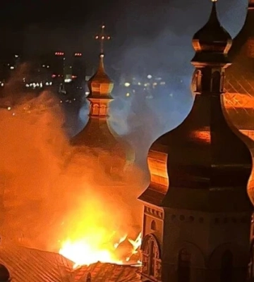 «Це атака на українську ідентичність»: посол Євросоюзу жорстко відреагувала на руйнування Лаври