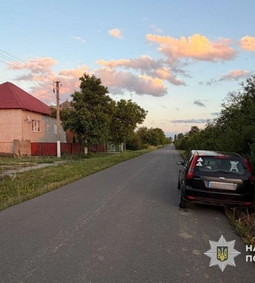 У Берегівському районі 15-річний за кермом збив 10-річну дівчинку