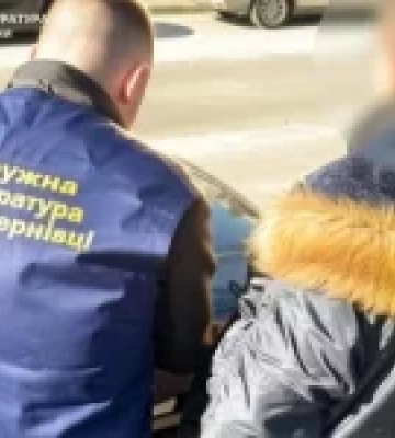 У Чернівцях судитимуть підрядника та інженера технагляду за неякісний ремонт вулиці Хотинської