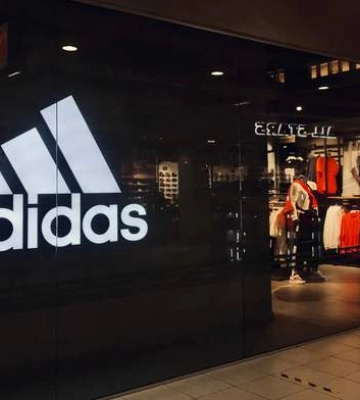 Adidas несподівано повернувся до Харкова: де відкрили магазин