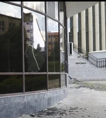 Росіяни вчергове пошкодили Палац «Україна» (відео)