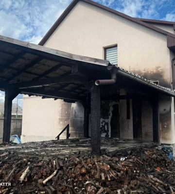 На Виноградівщині сталася пожежа в домогосподарстві
