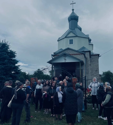 Повернувся додому «на щиті»: у громаді на Волині попрощалися із Героєм Богданом Лехушем