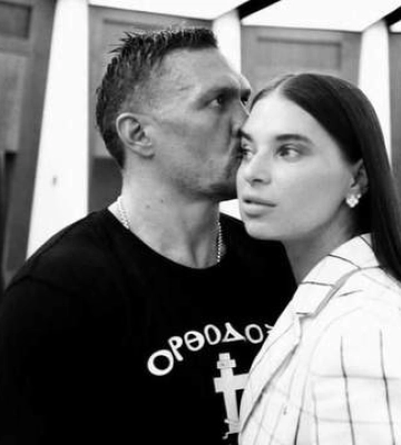 "Наш скарб, який руйнує Росія": Катерина Усик відреагувала на обстріл Лаври