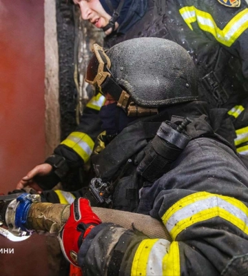 У Харкові остаточно загасили пожежу, де вночі загинули четверо рятувальників