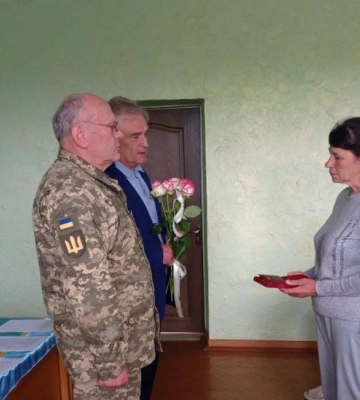 На Волині сестрі загиблого воїна вручили його посмертний орден «За мужність»