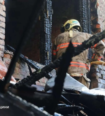 В центре Днепра утром произошел масштабный пожар: что известно