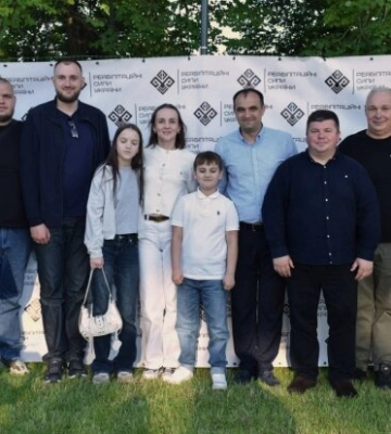 «Лучшее – побратимам!»: в Киеве состоялся благотворительный вечер в поддержку ветеранской реабилитации