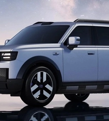 Новий Freelander показали на офіційних фото