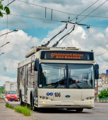 Проїзд у транспорті здорожчає: нові тарифи вже на розгляді — кого торкнеться
