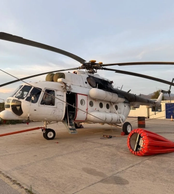 H3Operations попри складний маршрут оперативно перекинула гелікоптер Мі-8 із Південного Судану до Греції для гасіння пожеж