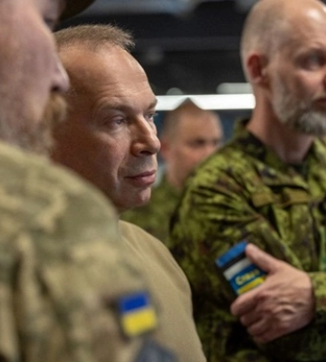 Головнокомандувач Сил оборони Естонії разом з Сирським відвідав частини, які воюють на південному сході України