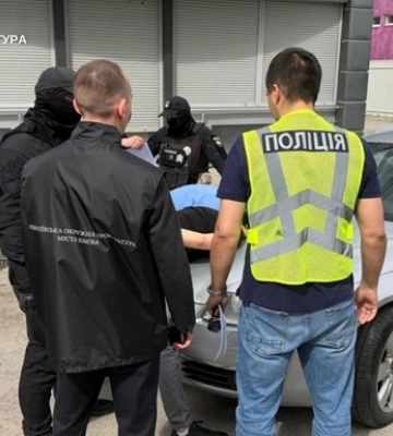 Гуманитарные авто продавали в Киеве через TikTok