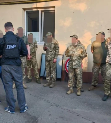 В одному з РТЦК Одещини викрили схему незаконного утримання та катування чоловіків — ДБР