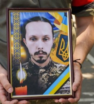 Ужгород попрощався з Героєм: підтвердилася загибель захисника Едуарда Ного, який вважався зниклим безвісти