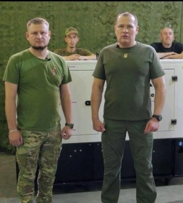 "Украинская команда" передала сверхмощный генератор 5-й отдельной штурмовой Киевской бригаде