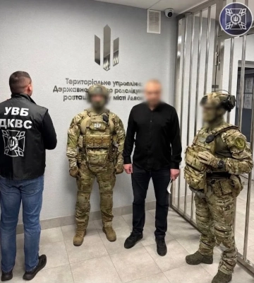 Трьом посадовцям закарпатської колонії оголосили підозру за масштабне викрадення продуктів