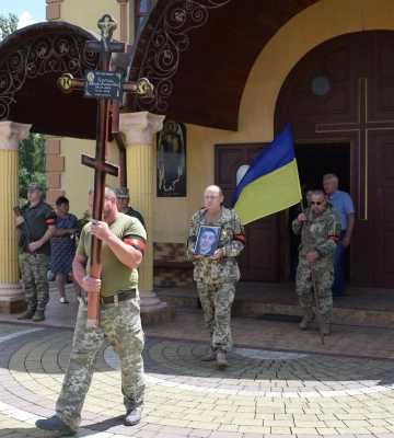 Берегівщина прощалася із загиблим Героєм