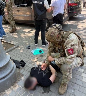 Військовий за кілька десятків тисяч доларів обіцяв вплинути на рішення військово-лікарської комісії на Одещині