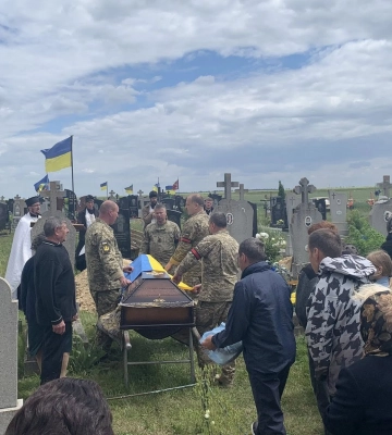 Загинув понад рік тому у Курській області: на Волині поховали Героя Віталія Борилюка