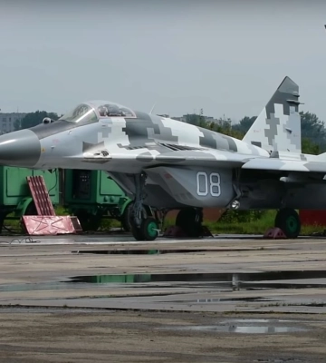 В Хмельницкой области произошла авиакатастрофа: вероятно разбился МиГ-29, — соцсети (видео)