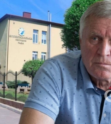 Голова Слобожанського Камінський відмовився коментувати наслідки прильотів і визнав, що селище є комунальним нахлібником Дніпра