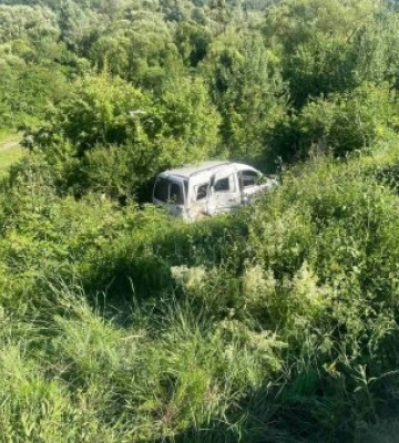 Жахлива автотроща на Свалявщині: металеве місиво, заблоковані люди та троє госпіталізованих у важкому стані (ФОТО)
