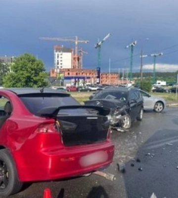 В Ірпені зіткнулися автівки, постраждали троє дітей