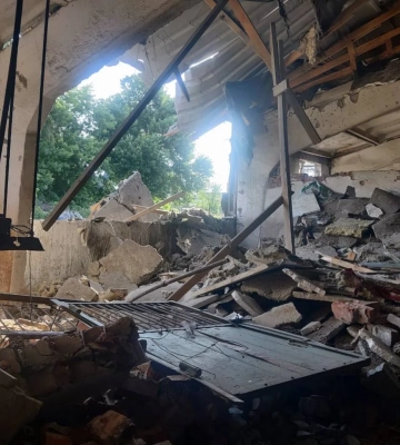 Уночі ворог безпілотником атакував територію кінно-спортивної школи на Сумщині
