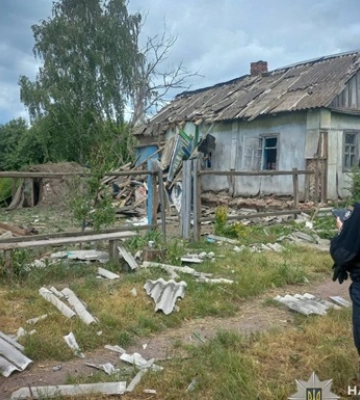 На Сумщине РФ разрушила дома, есть пострадавшие