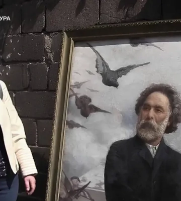 Бывшая директор мариупольского музея помогла оккупантам присвоить пять картин из фондов музея Куинджи – прокуратура