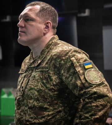 Корпус "Азов" тримає визначені напрямки, зокрема Родинське, попри тиск ворога – командувач Нацгвардії