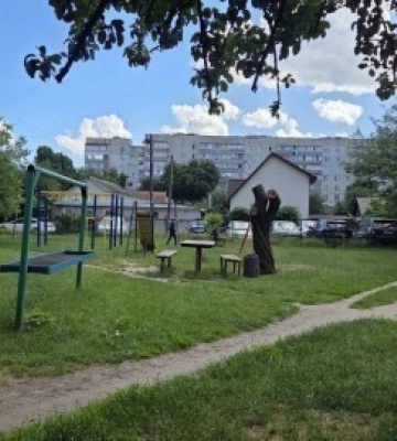 Жителі Черкас зареєстрували петицію проти продажу ділянки у дворі