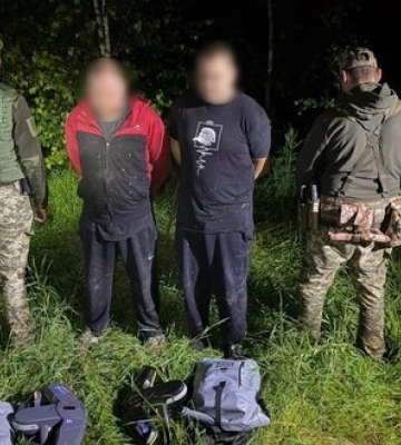 Двоє братів на акваскутерах намагалися незаконно перетнути кордон через Дністер, - ДПСУ. ФОТО