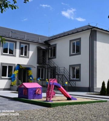 У селі Вікно на Буковині відкрили будинок тимчасового проживання для ВПО
